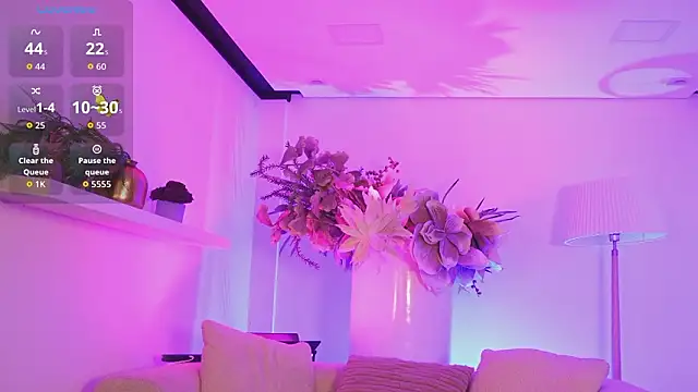 Snapshot of Dailyn__1 chatting on February 9, 8:02 pm Dailyn 1 online show from February 9, 8:02 pm