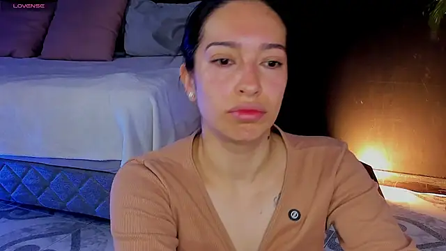 Noaah25  online show from March 25, 3:34 am