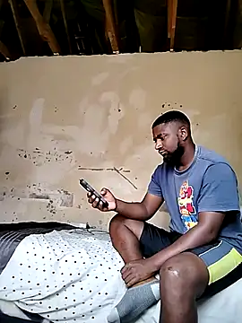 KAT AND DEE online show from February 27, 8:36 am