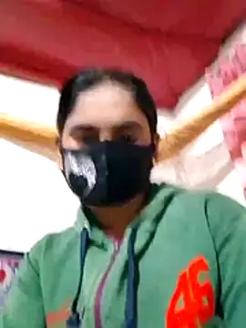 Snapshot of Hot_Sweeti chatting on January 16, 9:19 pm Hot Sweeti online show from January 16, 9:19 pm