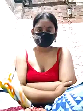 Snapshot of Hot_Sweeti chatting on February 8, 11:02 am Hot Sweeti online show from February 8, 11:02 am