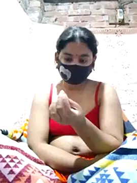 Snapshot of Hot_Sweeti chatting on February 11, 11:37 am Hot Sweeti online show from February 11, 11:37 am