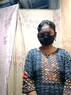 Snapshot of Hot_Sweeti chatting on February 18, 9:22 pm Hot Sweeti online show from February 18, 9:22 pm