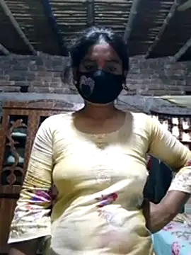 Hot Sweeti online show from March 6, 6:10 am