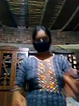 Hot Sweeti online show from March 29, 9:20 am