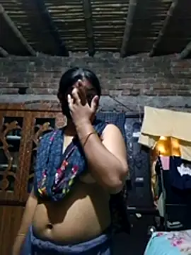 Hot Sweeti online show from April 16, 11:11 am