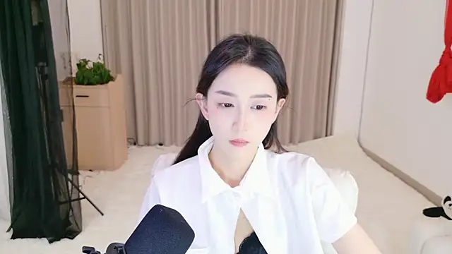 Dancing-Coco12 online show from February 10, 1:37 pm