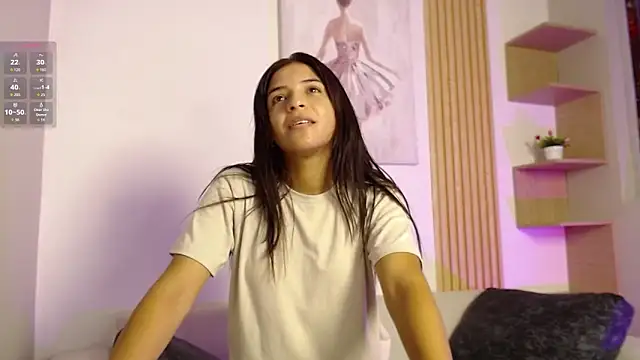 chloe peach  online show from April 7, 12:05 pm