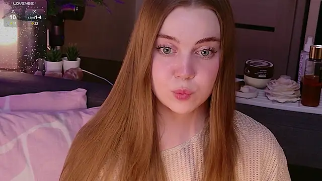 bratwifelina online show from February 26, 5:01 pm