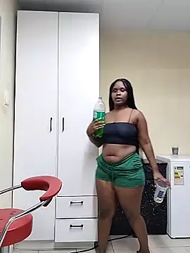 LUNAARXO1 online show from April 8, 11:43 am