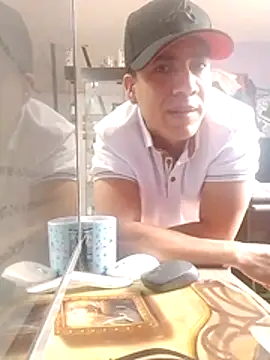 Snapshot of jheico_collins chatting on January 14, 5:29 pm jheico collins online show from January 14, 5:29 pm