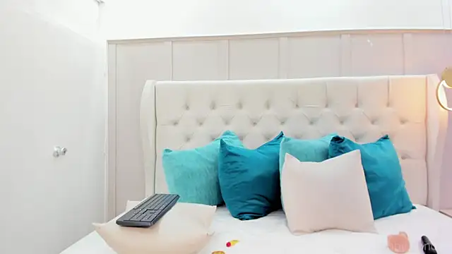 sweet shanaia online show from May 23, 6:56 pm