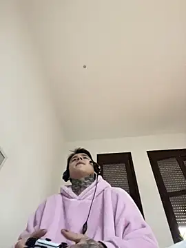 Snapshot of COLOMBIAN20CM chatting on March 4, 1:50 pm COLOMBIAN20CM online show from March 4, 1:50 pm