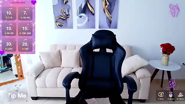 Cristina Ferreir online show from April 8, 2:39 pm