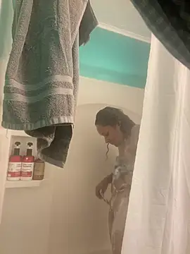 icanbeyourplaytoy online show from March 8, 6:50 am