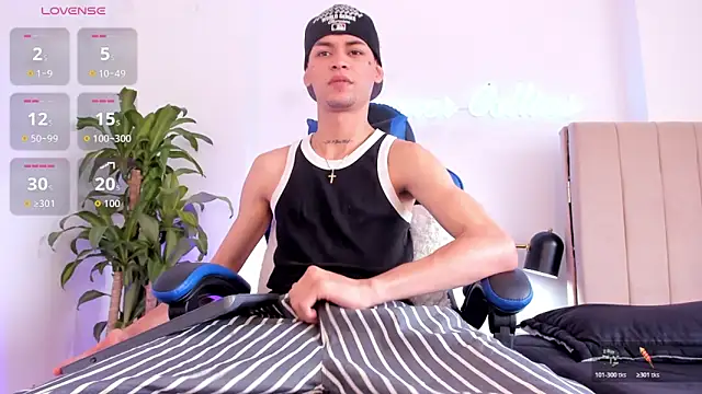LennerCollins  online show from May 30, 5:43 pm