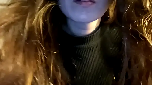 Snapshot of Raven__5 chatting on March 12, 3:45 am Raven 5 online show from March 12, 3:45 am