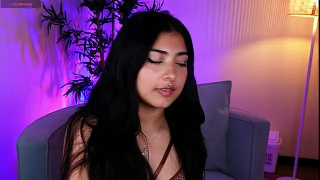 Snapshot of Samai_3 chatting on April 5, 3:26 am Samai 3 online show from April 5, 3:26 am