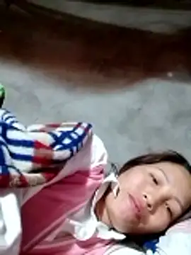 Gummiesu online show from March 12, 9:43 pm