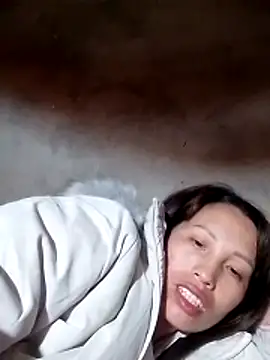 Gummiesu online show from March 23, 7:51 pm