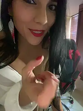 Snapshot of Miaswwe chatting on June 3, 12:19 pm Miaswwe online show from June 3, 12:19 pm