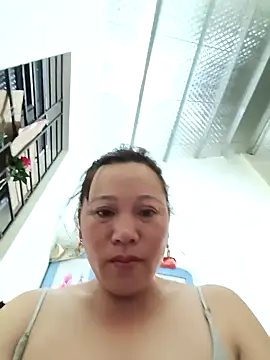 Snapshot of Jooj- chatting on April 22, 3:02 pm Jooj- online show from April 22, 3:02 pm