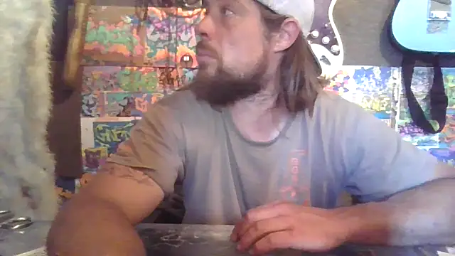 Snapshot of unknowner123 chatting on May 18, 3:40 pm unknowner123 online show from May 18, 3:40 pm