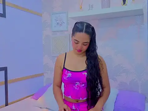 Emma Thompssonn online show from March 3, 11:49 am