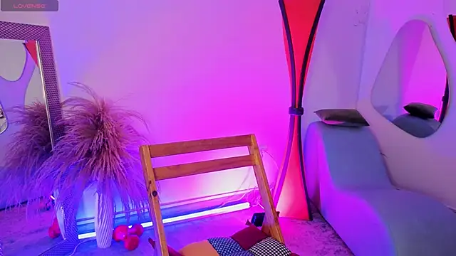 fransheskarossi online show from April 19, 12:04 pm