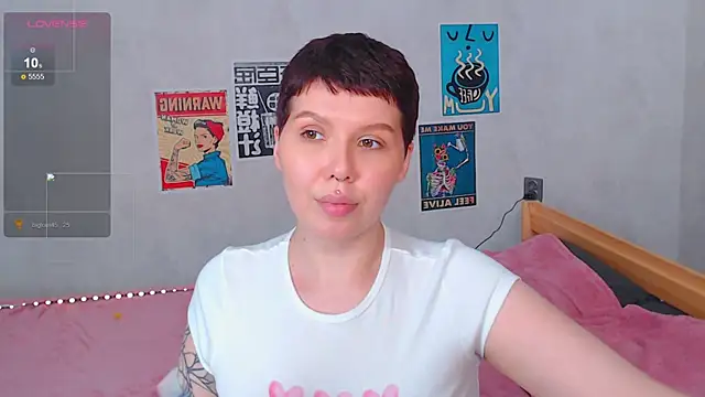 Elise Day online show from May 15, 5:09 pm