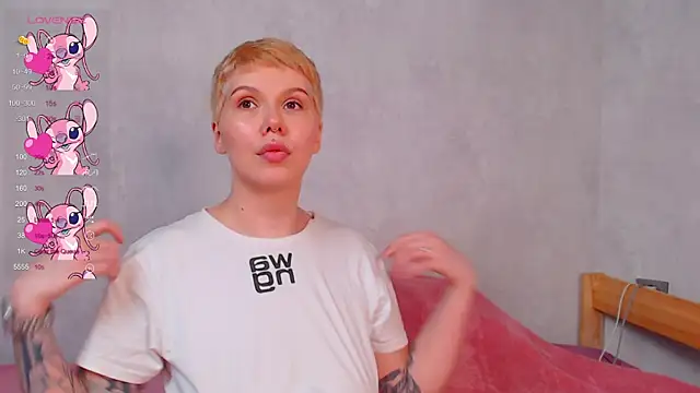 Elise Day online show from May 21, 2:24 pm