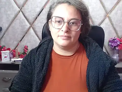 Sarah Boobs  online show from February 20, 3:14 am