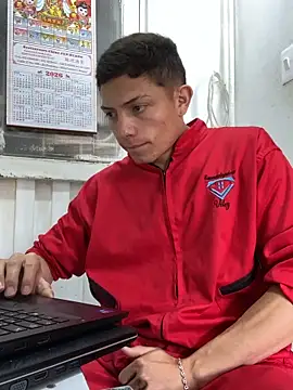 Snapshot of santiObrero chatting on February 24, 4:16 pm santiObrero online show from February 24, 4:16 pm