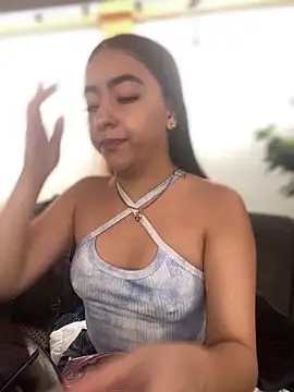 AuroraJohns Pink online show from February 14, 5:53 pm