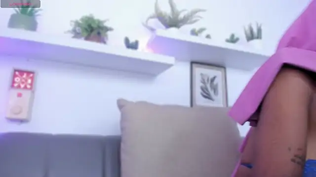 Amira Alzahra online show from May 8, 5:07 pm