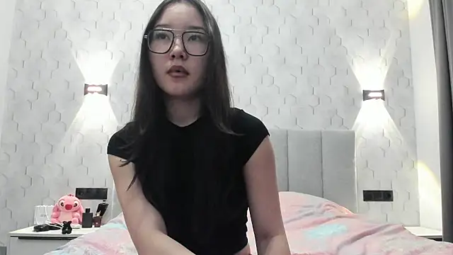 theadorableprinces online show from February 11, 8:14 pm