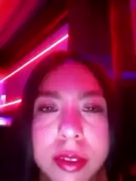 Snapshot of PetitteCorazon chatting on February 7, 5:00 am PetitteCorazon online show from February 7, 5:00 am