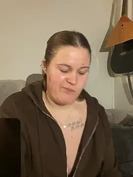 justsomeoneuknow online show from February 17, 7:53 pm