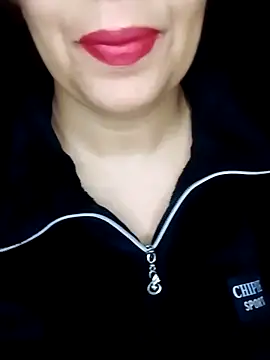 Naughty-Yousra online show from February 23, 8:44 am