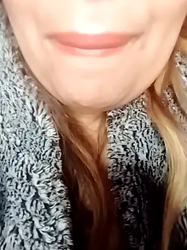 Snapshot of Naughty-Yousra chatting on March 6, 9:17 am Naughty-Yousra online show from March 6, 9:17 am
