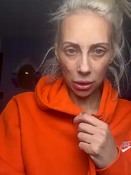 Snapshot of LindseyFAFO chatting on January 18, 10:13 pm LindseyFAFO online show from January 18, 10:13 pm