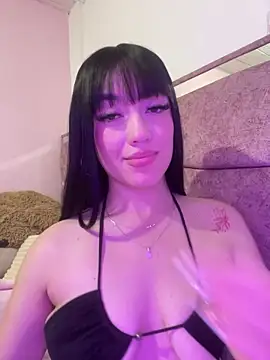 Snapshot of Melody_rousse__ chatting on May 5, 9:23 pm Melody rousse online show from May 5, 9:23 pm