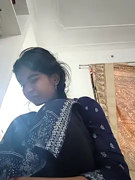 Cute-Natashaa online show from February 19, 7:15 am