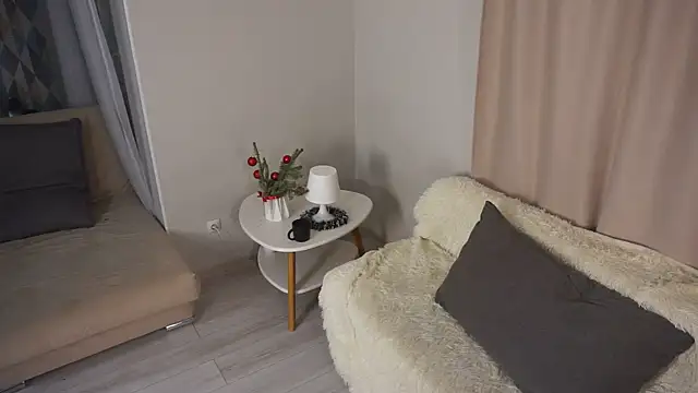 ShellieJahr online show from January 16, 6:34 pm