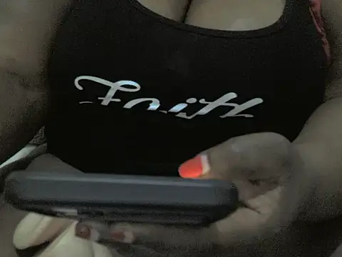 champers1234 online show from April 15, 7:32 pm