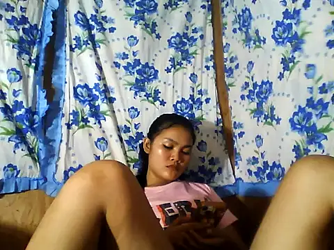 PinaySkinnyJust18 online show from June 30, 10:27 am