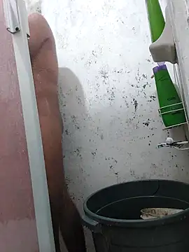 Snapshot of Eduardoo18cm chatting on April 1, 5:30 am Eduardoo18cm online show from April 1, 5:30 am