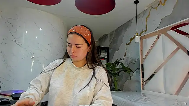 Snapshot of Qetsyah_tf chatting on February 2, 1:32 pm Qetsyah tf online show from February 2, 1:32 pm