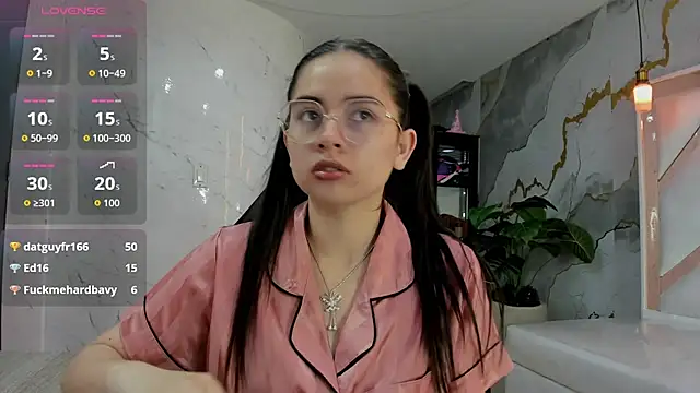 Snapshot of Qetsyah_tf chatting on April 30, 1:28 pm Qetsyah tf online show from April 30, 1:28 pm