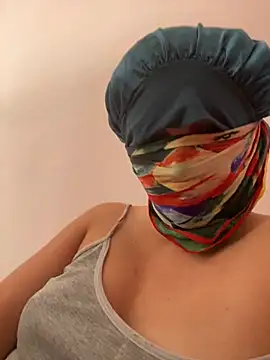 Snapshot of Rabab_Queen chatting on April 9, 2:33 pm Rabab Queen online show from April 9, 2:33 pm